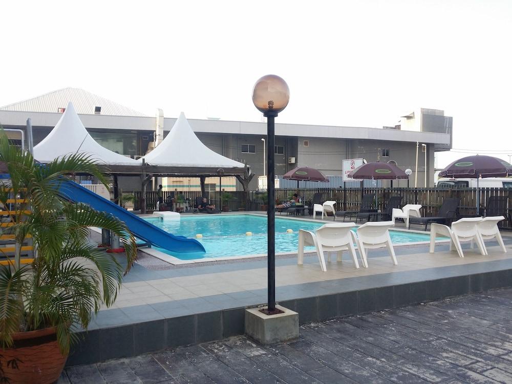 Langgura Baron Resort Pantai Cenang  Εξωτερικό φωτογραφία