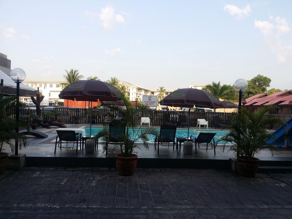 Langgura Baron Resort Pantai Cenang  Εξωτερικό φωτογραφία
